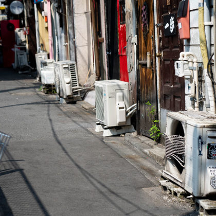 Golden Gai, Alleyway Air Conditioning Units